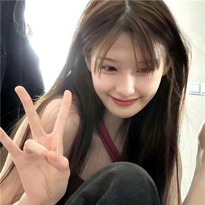 天王之女恋爱脑怒怼网友，学校展开调查，三天三夜持续发酵